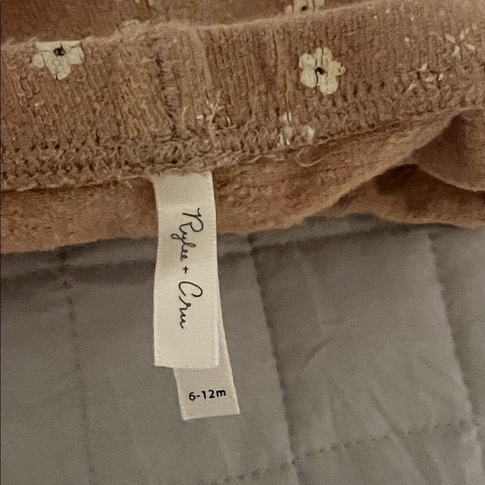 Rylee + Cru Girls' Floral Print Tan Leggings (6-12 months) | Rylee and cru - Picture 2 of 3